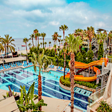Sealife Buket Beach & Resort